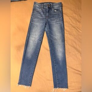 AE Jeans raw hem